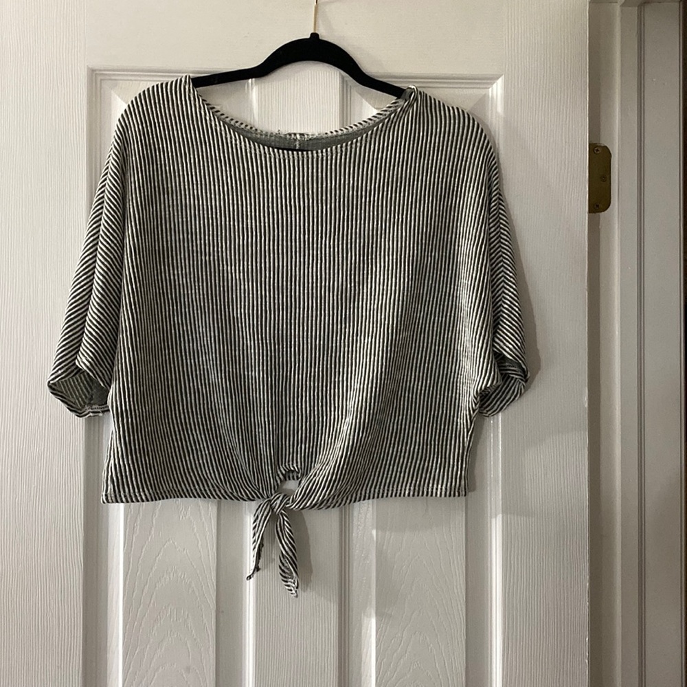 Striped cropped tee